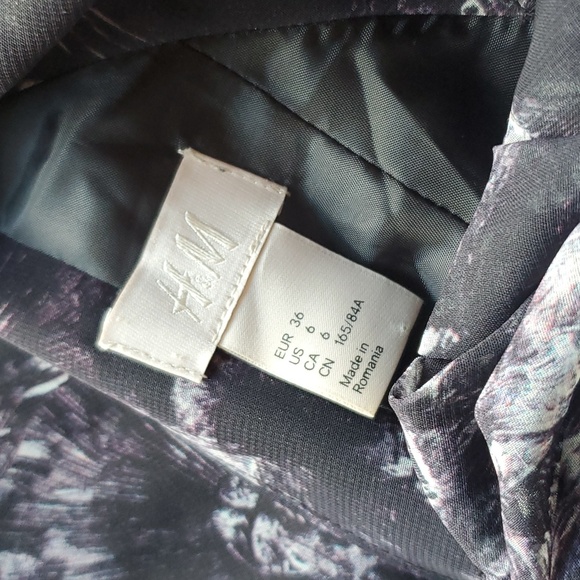 Lion Animal Print Peasant Poof Sleeve Backless Dress - Picture 11 of 15